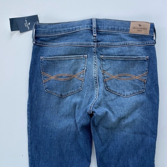 Abercrombie Kids Girls High Rise Jeggings Distressed Destroyed Size 13/14 NWT - Picture 4 of 8